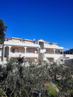 Apartments with a parking space Pakostane, Biograd - 22375